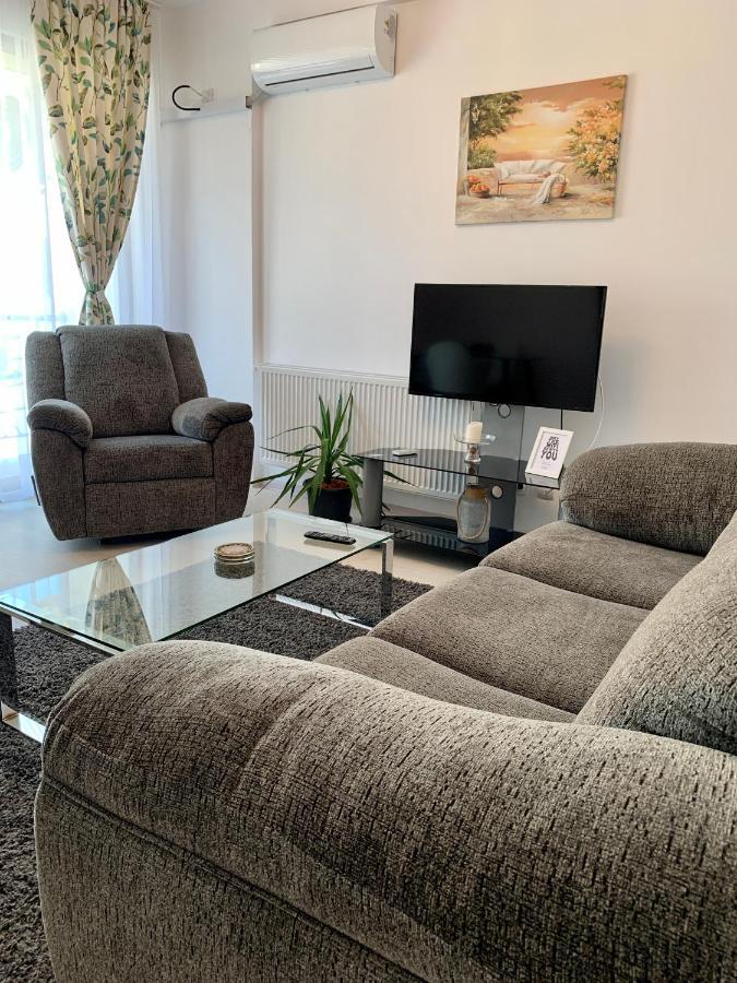 Luxor Apartment Otopeni 3 Zewnętrze zdjęcie