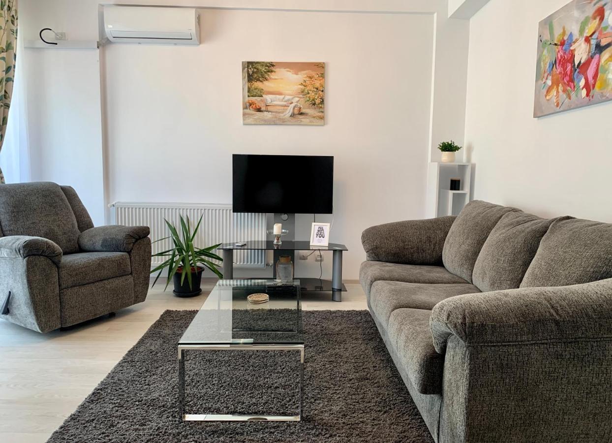 Luxor Apartment Otopeni 3 Zewnętrze zdjęcie